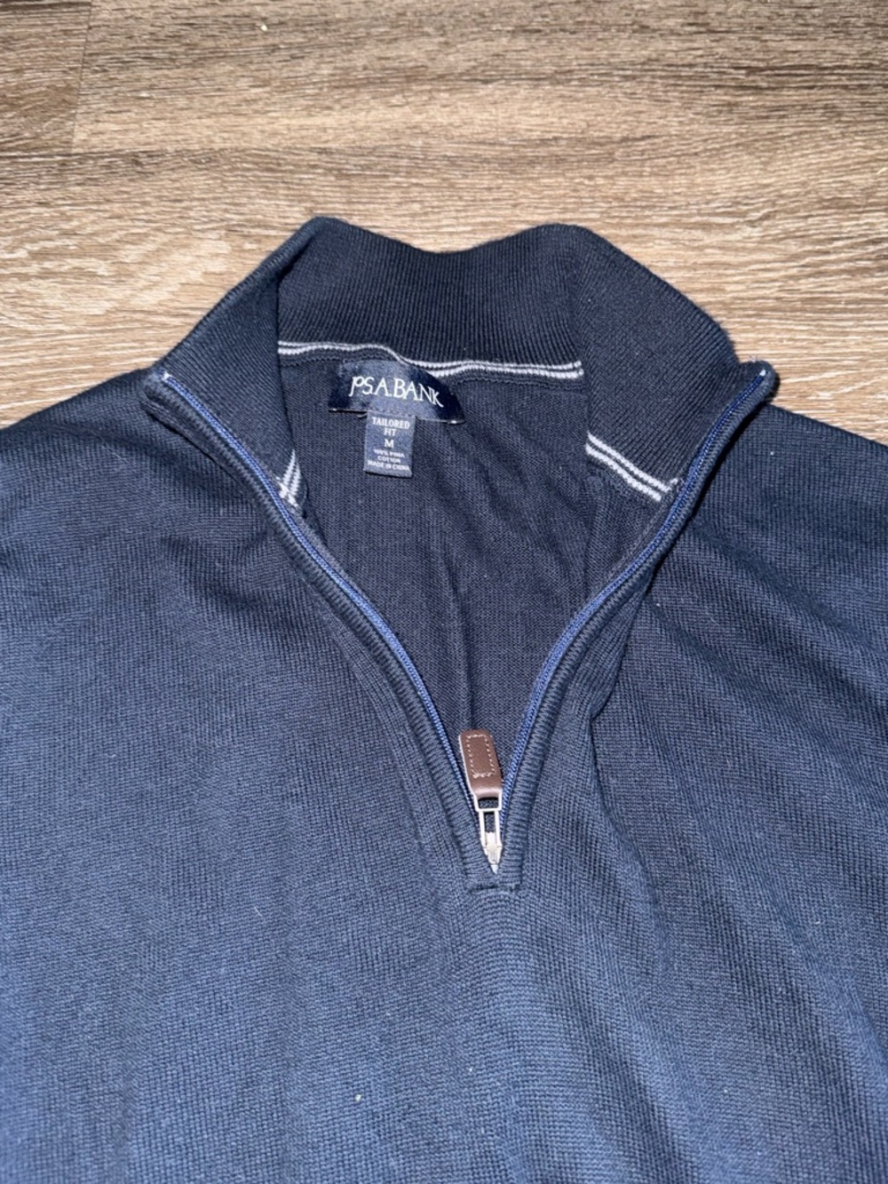 navy quarter zip size medium - Picture 2 of 3